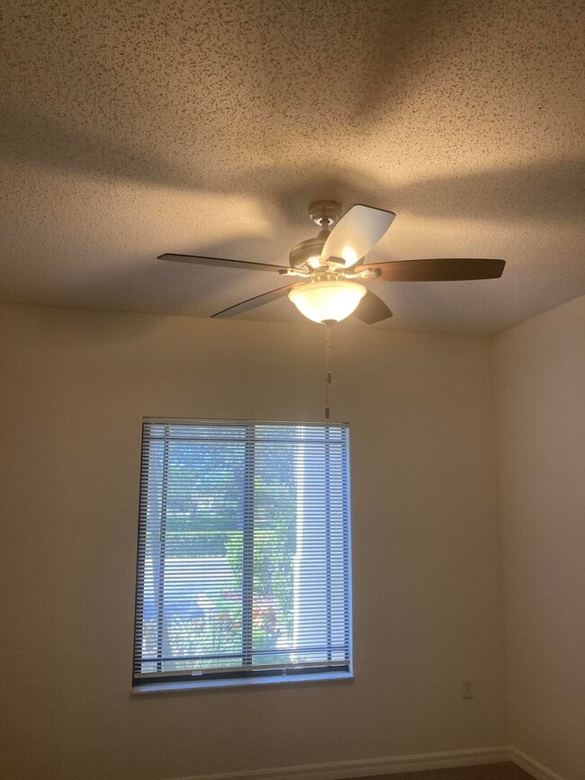 Building Photo - 3018 Alcazar Pl