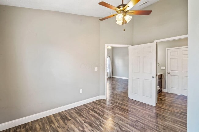 Building Photo - Pasadena Avenue