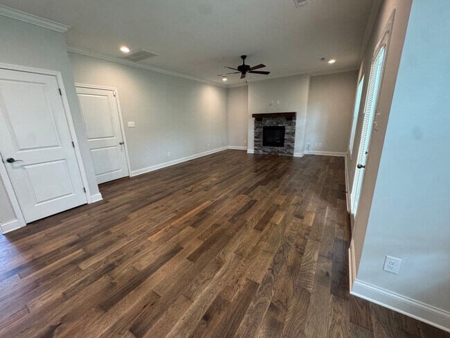 Building Photo - Modern Living on Myrtle Ridge Lane!