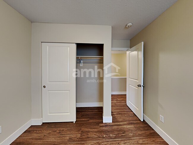 Building Photo - 847 NW 1st Ave