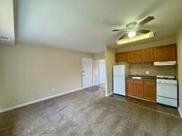 Building Photo - 3500 Beech Ave