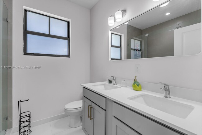 Building Photo - 32206 SW 196th Ave