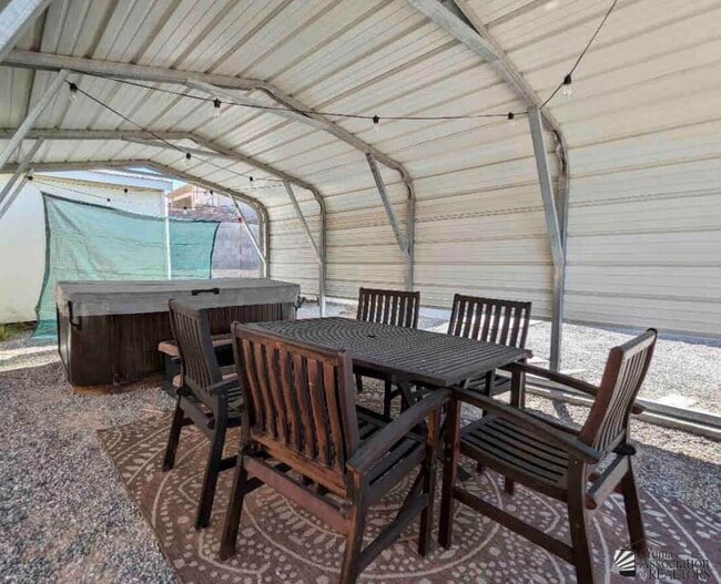 Building Photo - 12617 E 46th Dr