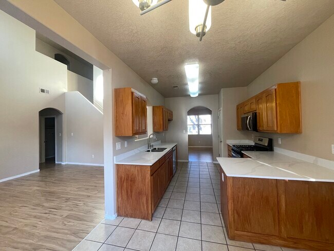 Building Photo - 919 Molten Pl NW