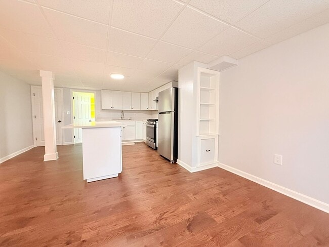 Building Photo - 286 Ceda Rd