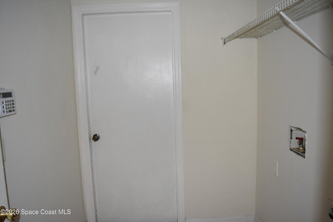 Building Photo - 334 Bordeaux Ave NE