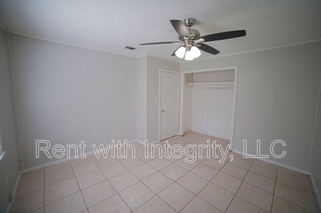 Building Photo - 3424 Orlando Dr