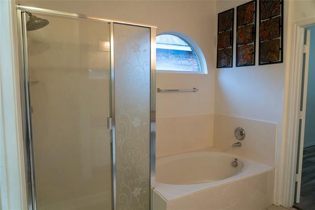 Building Photo - 10120 Sourwood Dr