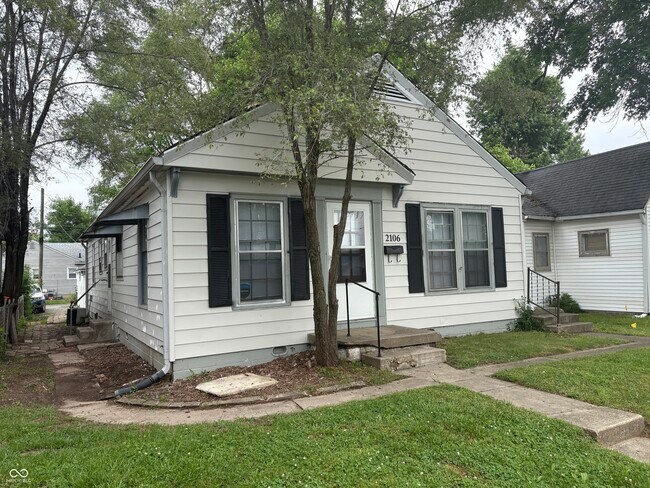 Building Photo - 2106 E 46th St