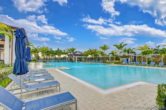 Building Photo - 12550 Nautilus Cir