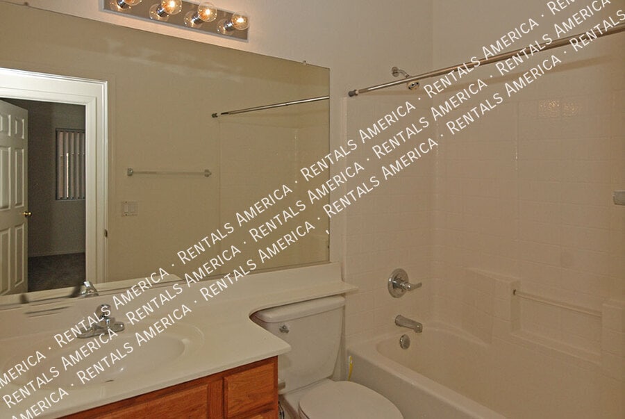 Building Photo - 4212 N 125th Ave