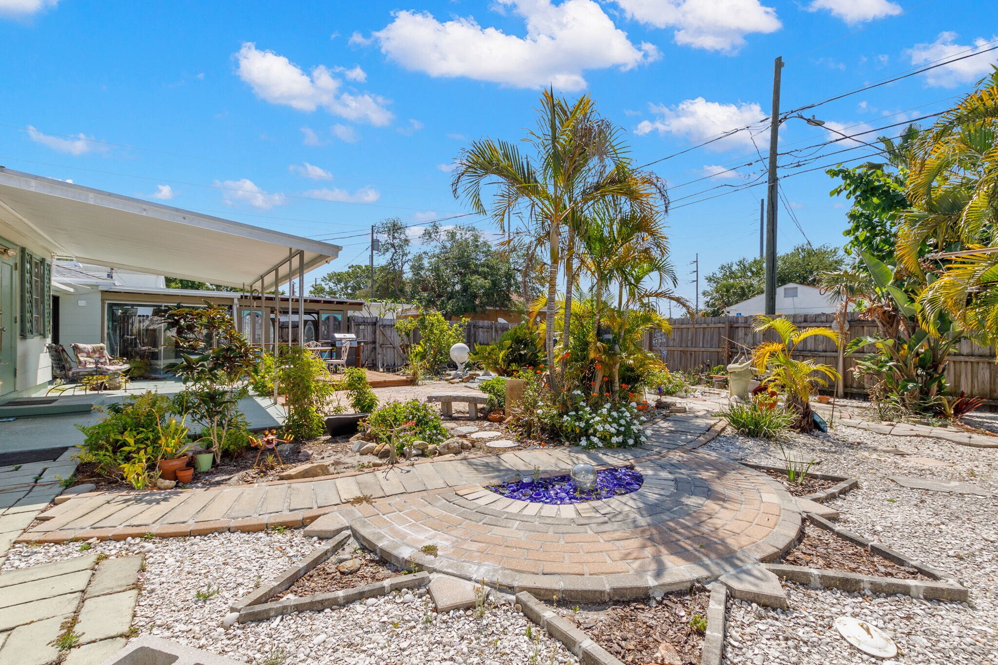 Building Photo - 5230 1st Ave N