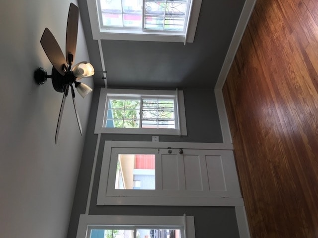 Building Photo - 900 E Park Ave