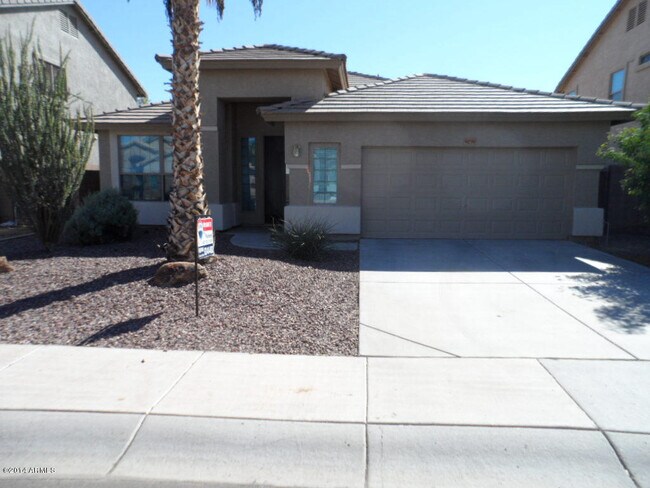 Primary Photo - Perfectly Located 3 Bed 2 Bath Dove Valley...
