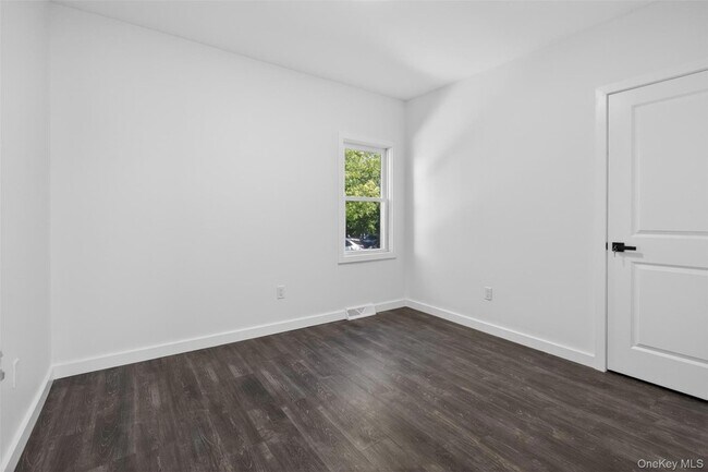 Building Photo - 60 Jeanibo Rd