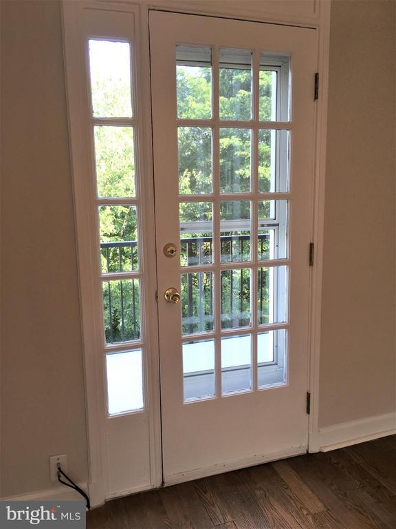 Building Photo - 3052 S Buchanan St