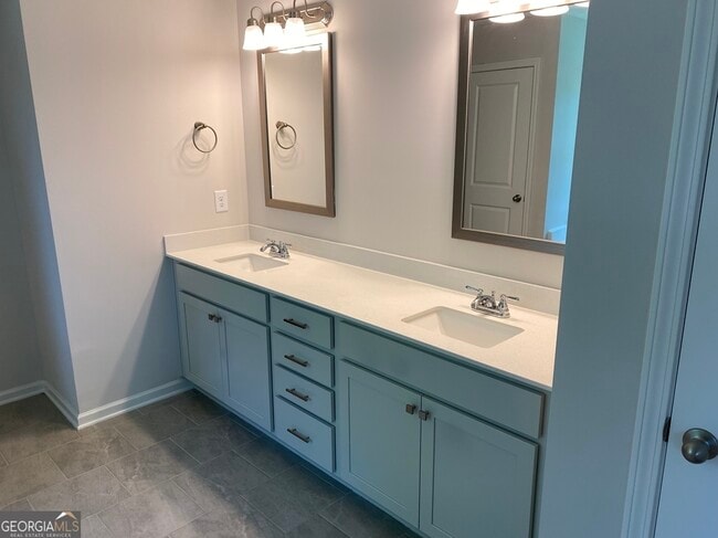 Building Photo - 125 W River Cane Run