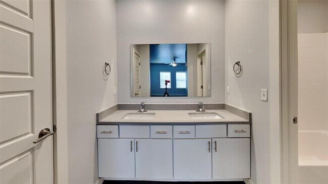 Building Photo - 613 NW 176th St