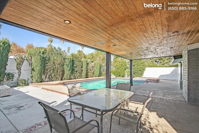 Building Photo - 6513 Corbin Ave