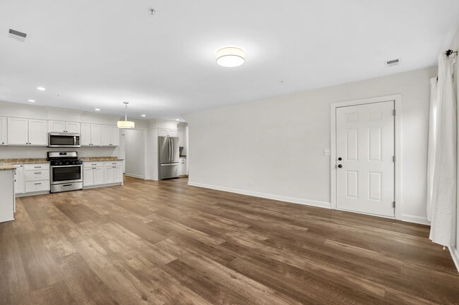 Building Photo - 4406-1 Nicollet Ave