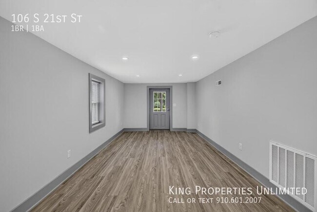 Building Photo - 106 S 21st St