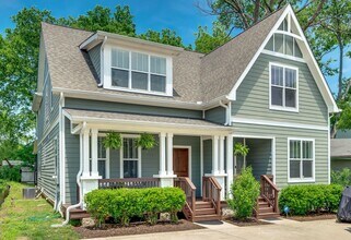Building Photo - Beautiful 3BE/2.5BA by Invent Communities/...