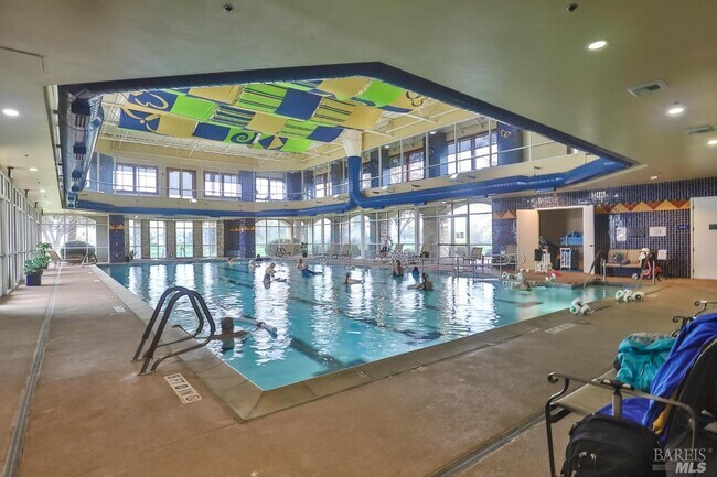 Building Photo - 206 Cedar Ridge Dr