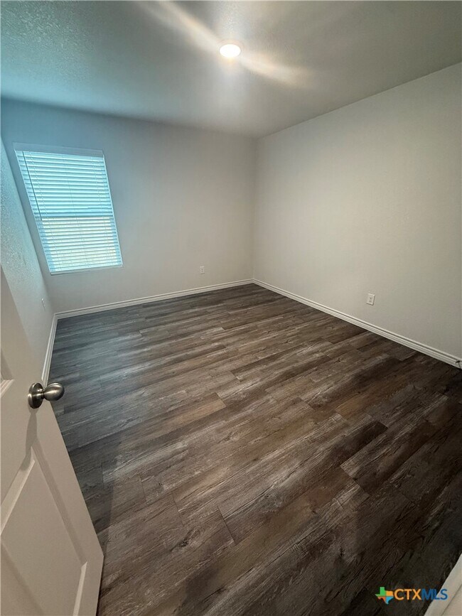 Building Photo - 5705 McGregor Lp