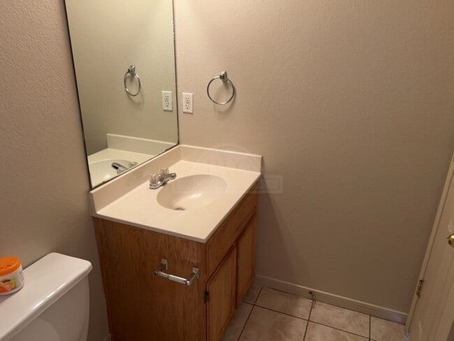 Building Photo - 1503 Nicholas Cir