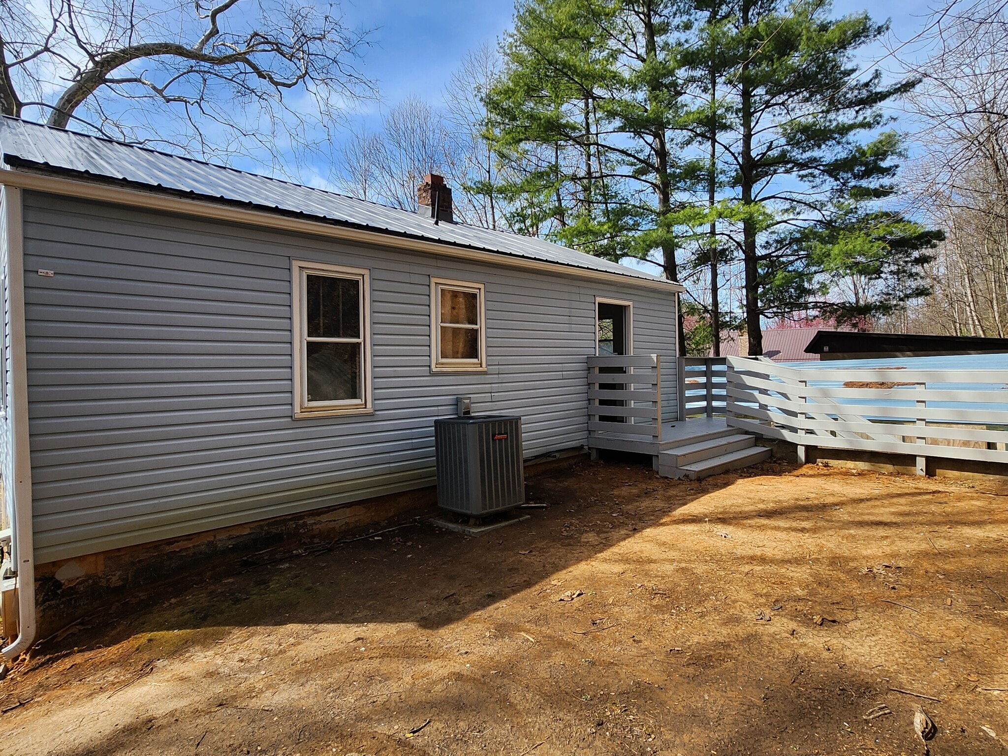 Building Photo - 2119 US-421