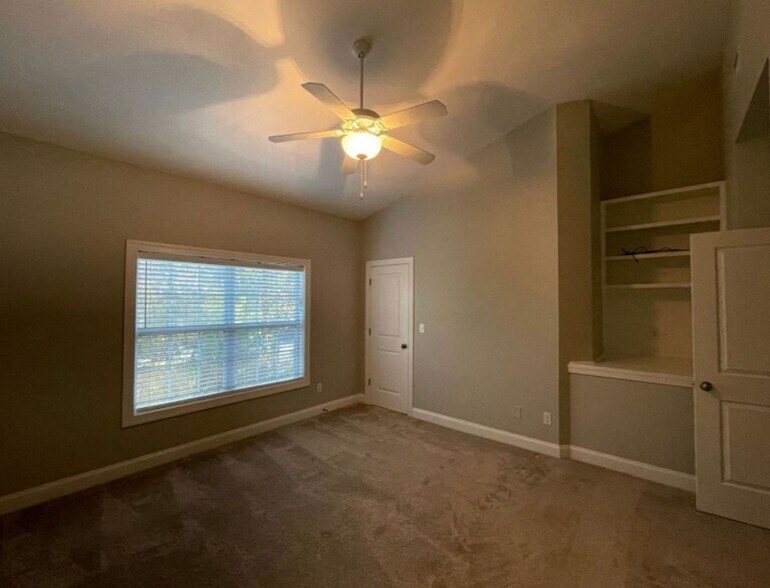 Building Photo - 4804 Exton Park Loop
