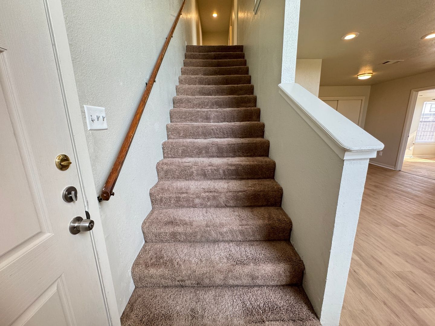 Building Photo - 1203 Monroe Loop