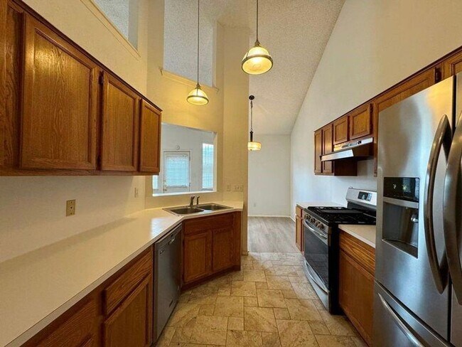 Building Photo - Charming 2/2 condo in Westcreek Landing!