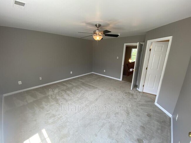 Building Photo - 5619 Joshua Tree Cir