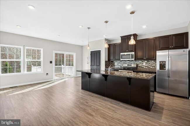 Building Photo - 8439 Devries Ln