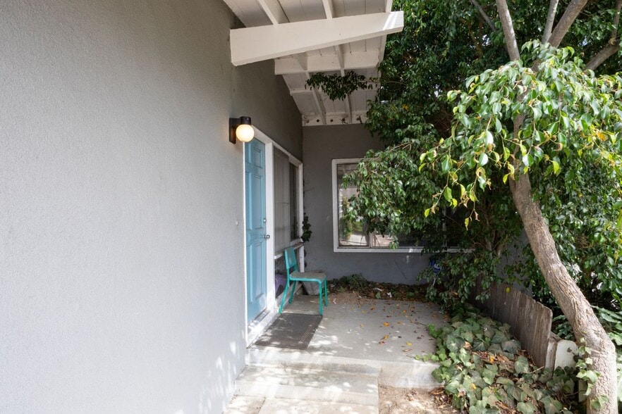 Building Photo - 8357 Elsmore Dr