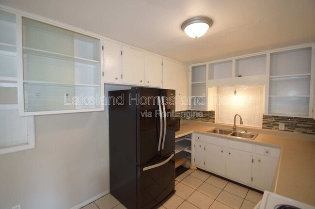 Building Photo - 307 Steedly Ave