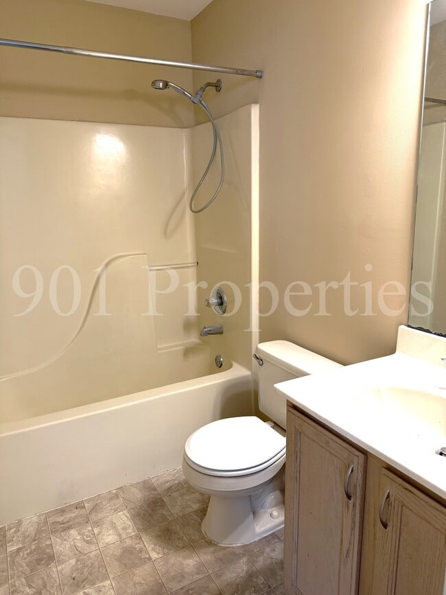 Building Photo - 7001 Presmond Rd