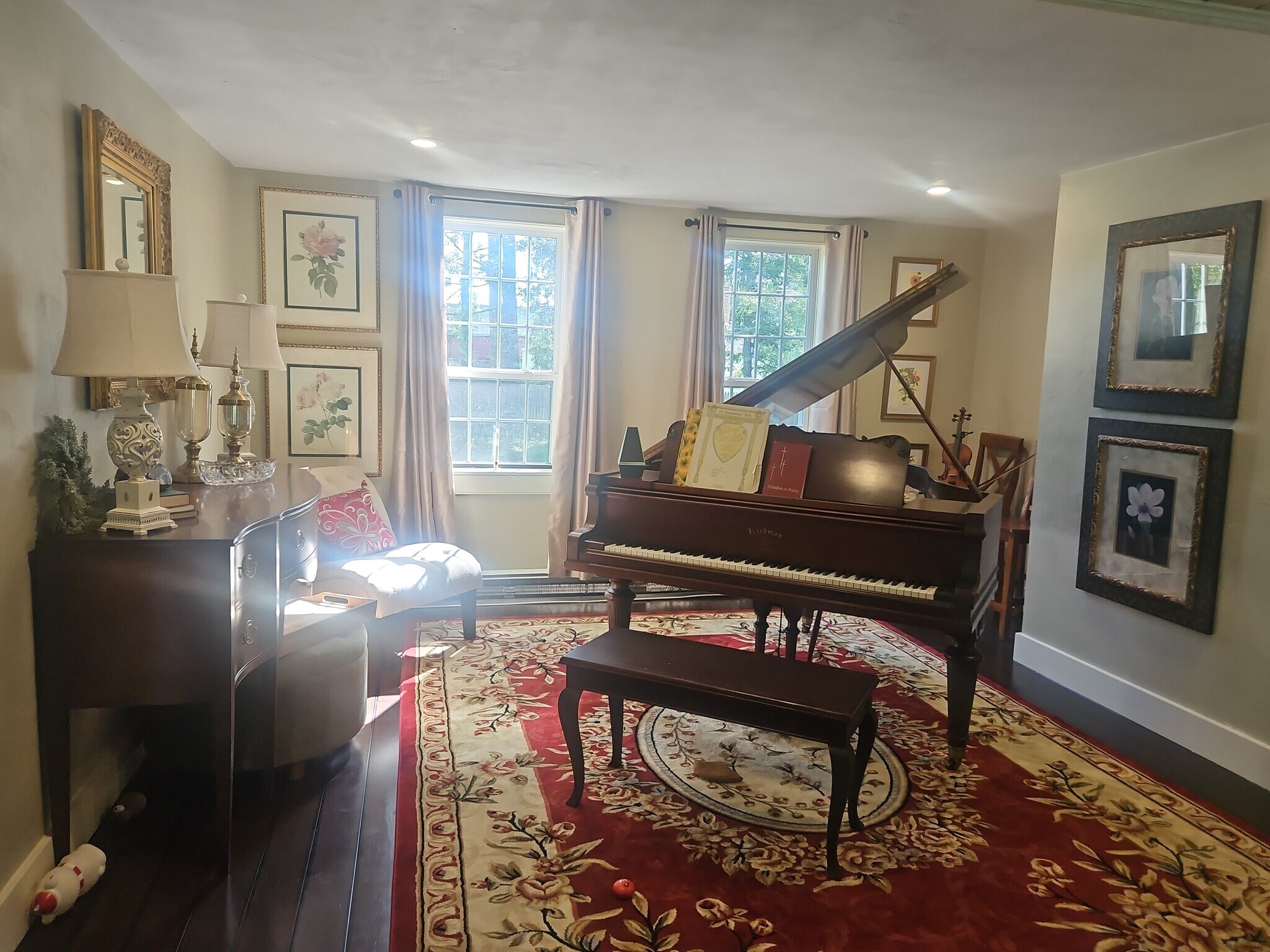 Building Photo - 4 Perrin Rd