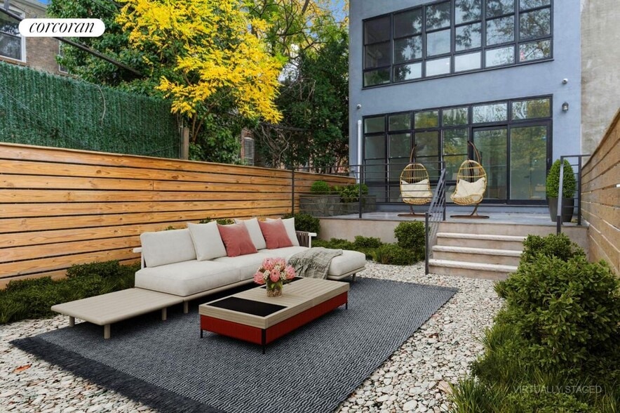 Primary Photo - 65 Bainbridge St.