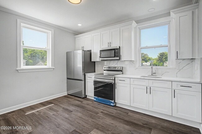 Building Photo - 605 NJ-35