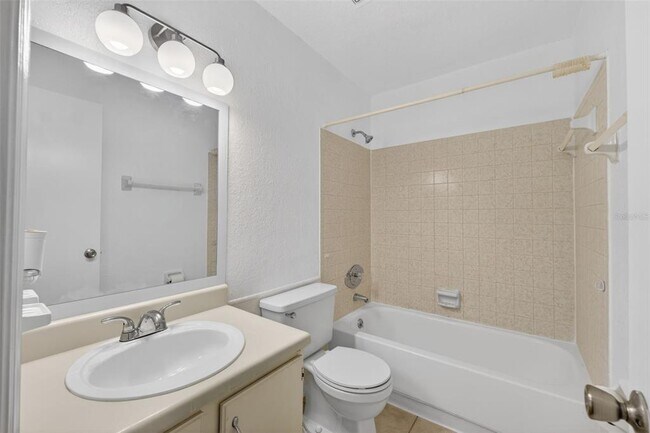 Building Photo - 625 Trinidad Ct