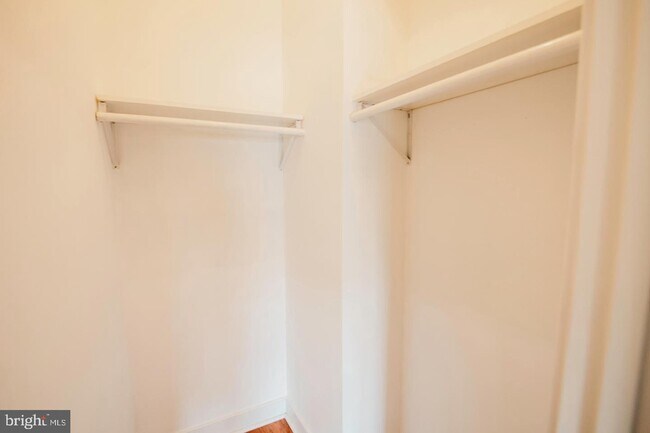 Building Photo - 1727 Annin St