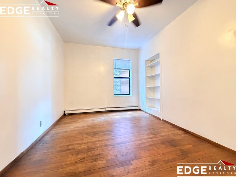 Building Photo - 46 Park Vale Ave