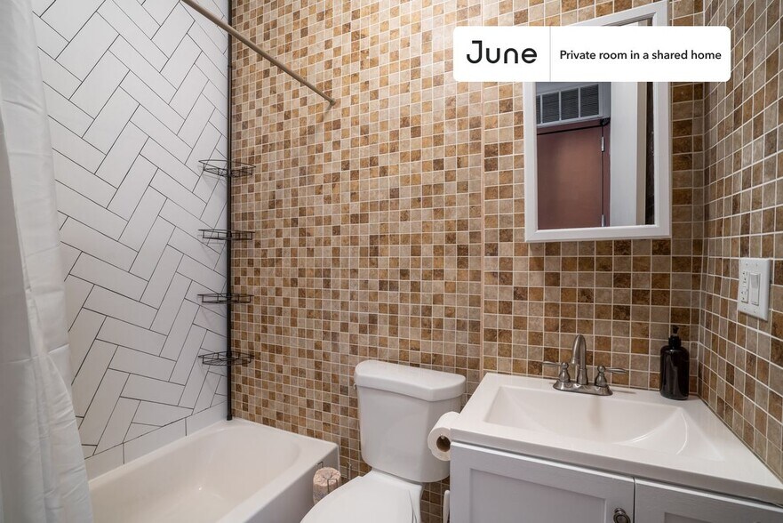 Building Photo - Room in Shared 3 bed/2 bath home in Bushwick
