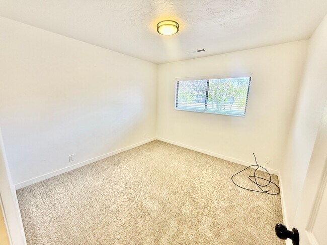 Building Photo - 2980 S Bloomington Dr W