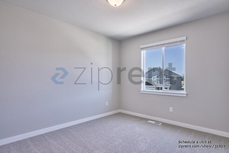 Building Photo - 200 N 87th Pl