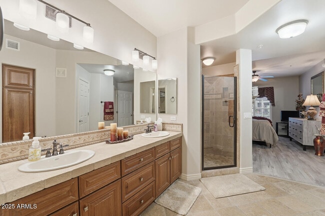 Building Photo - 5350 E Deer Valley Dr