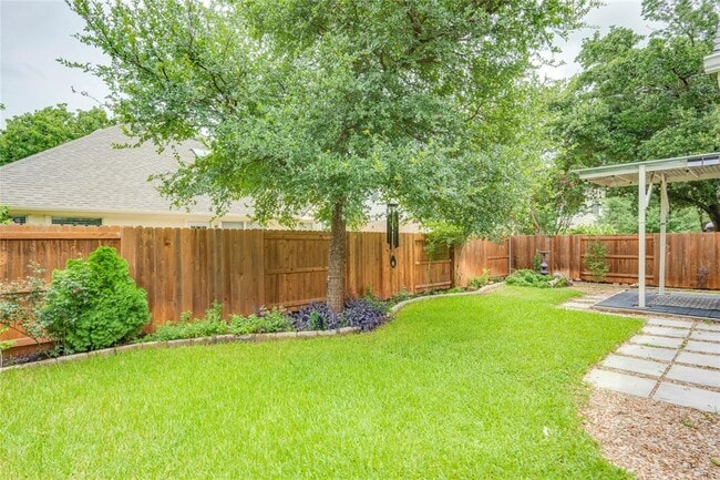 Building Photo - 8106 Longdraw Dr