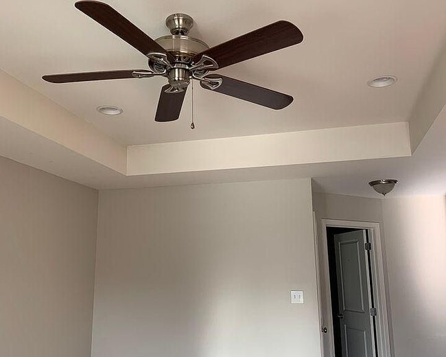 Building Photo - 13712 Fox Hill Dr